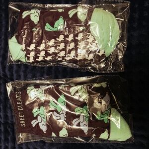 Green and Brown Patterned Socks